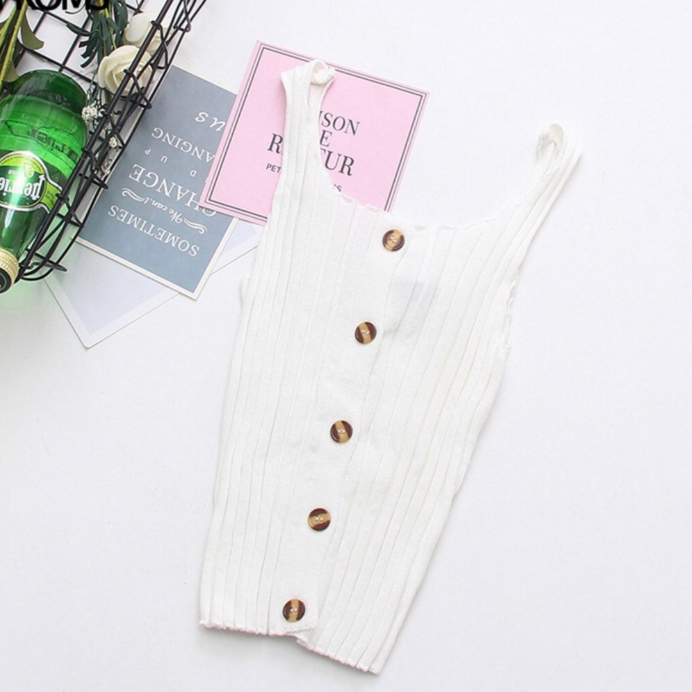 ⚪️ NWOT White Button Crop Top